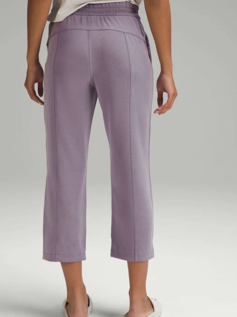 Lululemon Softstreme High-Rise Straight-Leg Cropped Pant